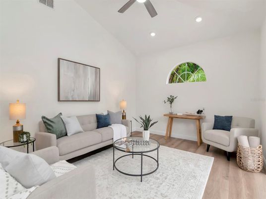 Interior, Living room, Recessed Lighting, Wood Texture Flooring