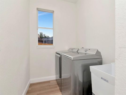Interior, Washer, Wood Texture Flooring