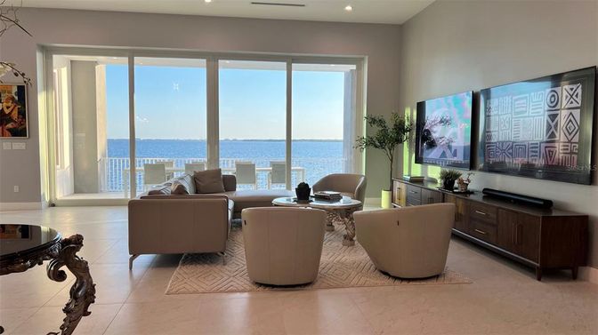 Interior, Living room, Recessed Lighting, Water