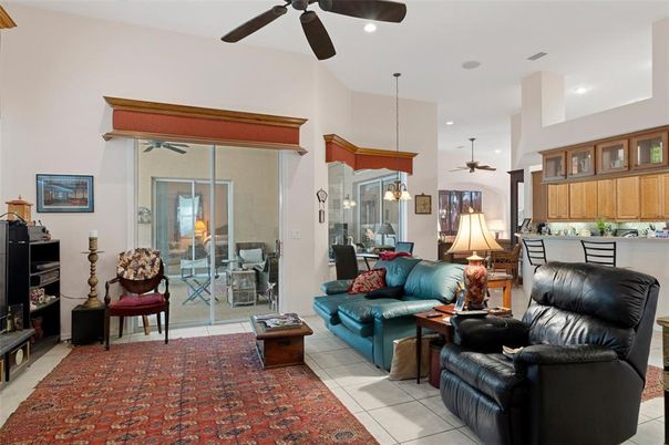 Dining room, Interior, Living room, Pendant Lights, Recessed Lighting