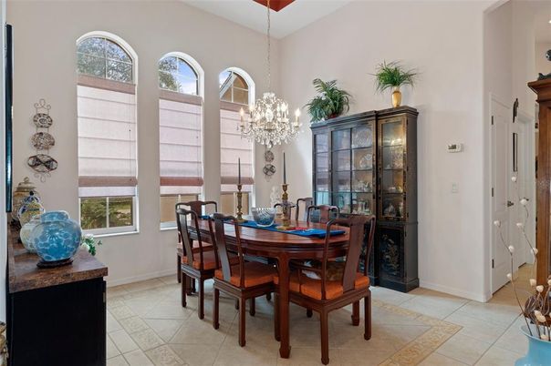 Chandelier, Dining room, Interior