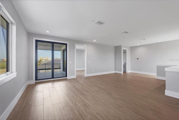 Empty room, Interior, Recessed Lighting, Wood Texture Flooring