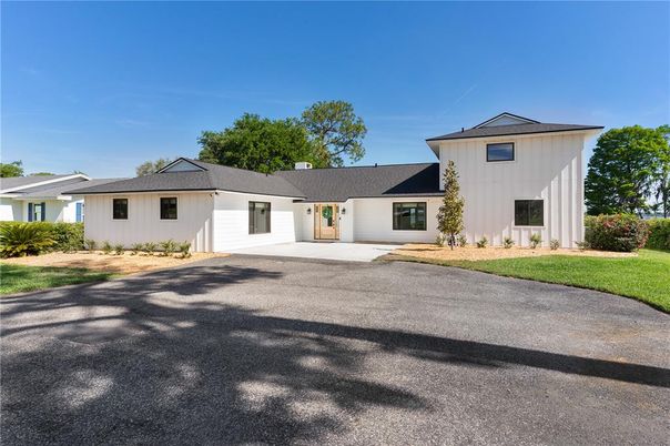Backyard, Exterior, Facade, Farmhouse