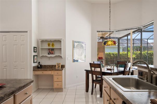 Dining room, Interior