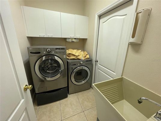 Interior, Washer