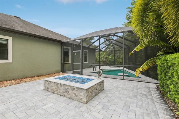 Exterior, Pool, Sun Room