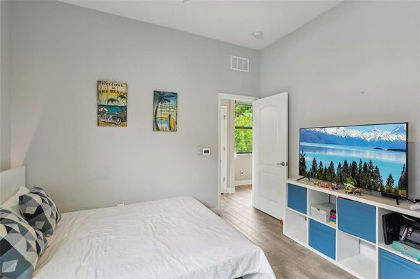 Bedroom, Interior, Water, Wood Texture Flooring