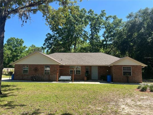 Exterior, Facade, Brick Facade, Ranch