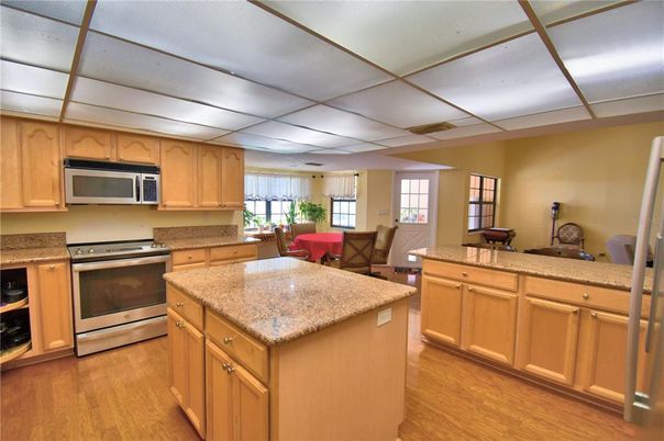 Dining room, Interior, Kitchen, Stainless Steel Appliances, Wood Texture Flooring