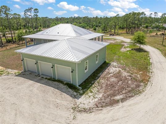 Detached Garage, Exterior