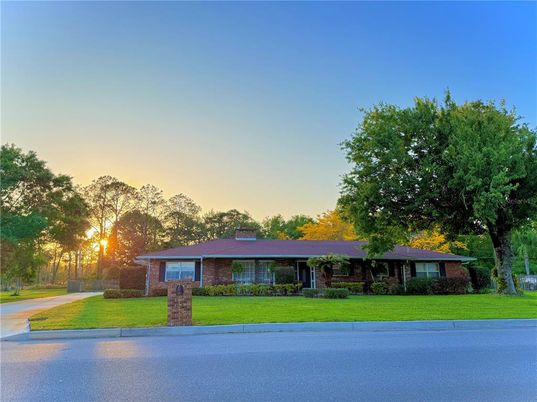 Exterior, Facade, Brick Facade, Ranch