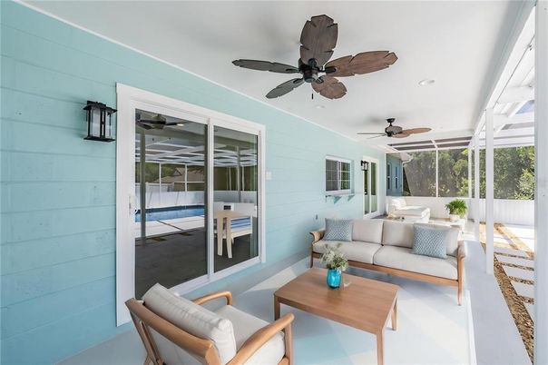 Interior, Living room, Recessed Lighting, Sun Room