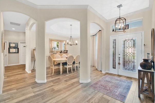 Chandelier, Dining room, Interior, Pendant Lights, Recessed Lighting, Wood Texture Flooring