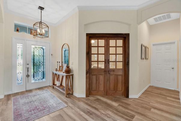 Interior, Pendant Lights, Wood Texture Flooring