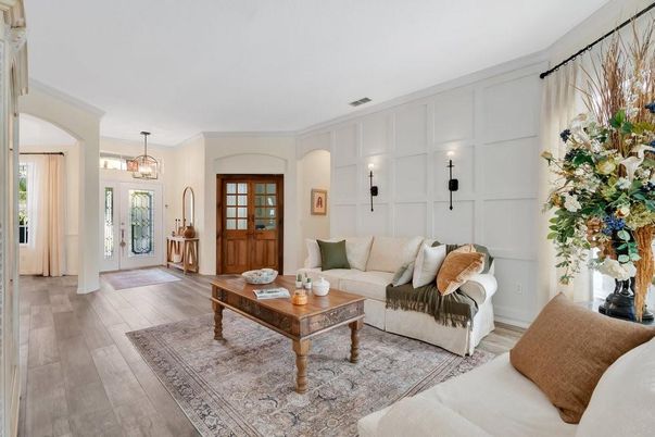 Interior, Living room, Pendant Lights, Wood Texture Flooring