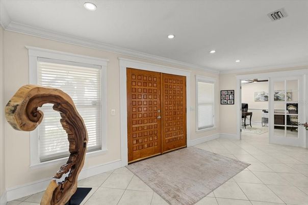 Dining room, Interior, Recessed Lighting