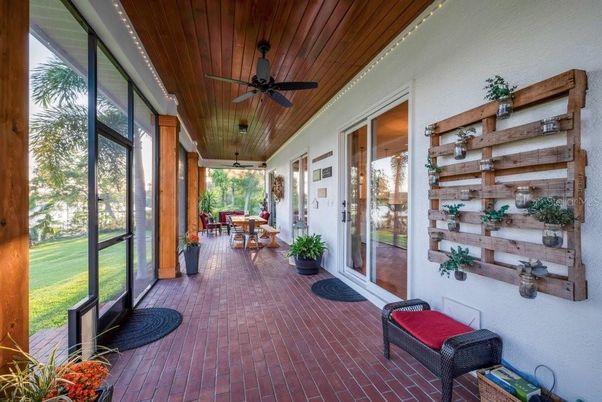 Dining room, Interior, Sun Room, Wooden Ceilings