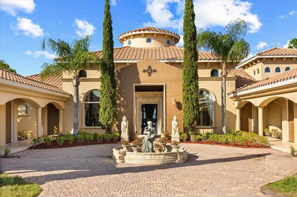 Exterior, Facade, Mediterranean