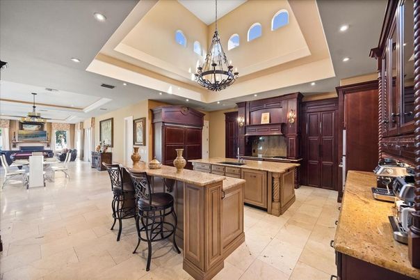 Chandelier, Dining room, Interior, Kitchen, Pendant Lights, Recessed Lighting, Stainless Steel Appliances