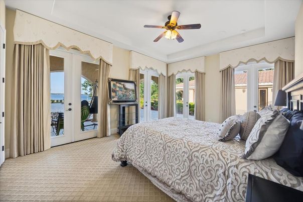 Bedroom, Interior, Water