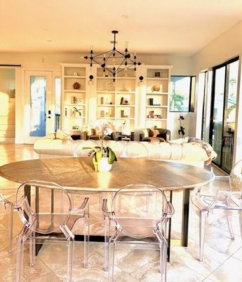 Dining room, Interior, Living room, Pendant Lights