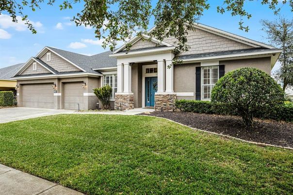 Attached, Exterior, Facade, Ranch