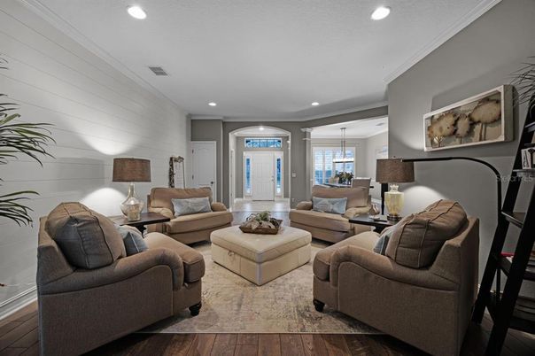 Interior, Living room, Pendant Lights, Recessed Lighting, Wood Texture Flooring