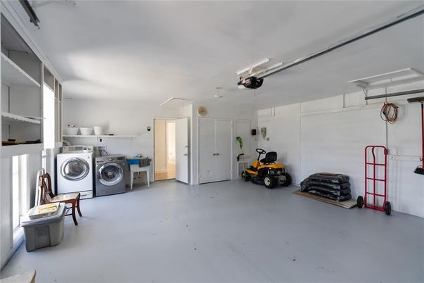 Garage, Interior, Washer