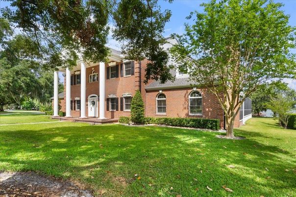 Backyard, Exterior, Facade, Brick Facade, Georgian