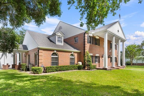 Exterior, Facade, Brick Facade, Cape Cod