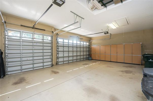 Garage, Interior