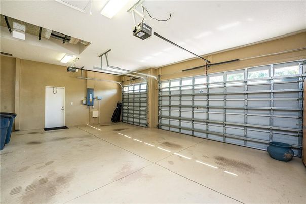 Garage, Interior
