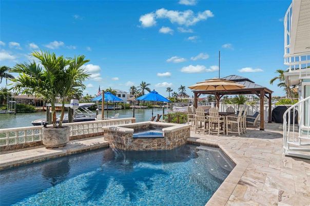 Exterior, Pool, Water