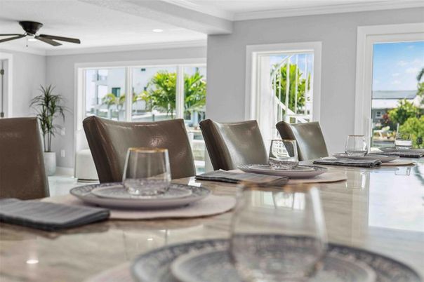 Dining room, Interior, Recessed Lighting