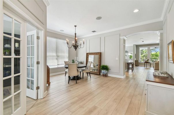 Chandelier, Dining room, Interior, Recessed Lighting, Wood Texture Flooring