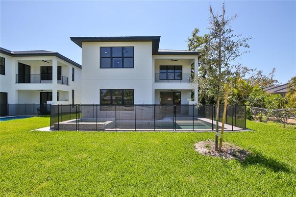 Backyard, Exterior, Playground