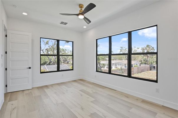 Empty room, Interior, Recessed Lighting, Wood Texture Flooring