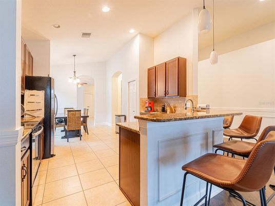 Dining room, Interior, Kitchen, Pendant Lights, Recessed Lighting