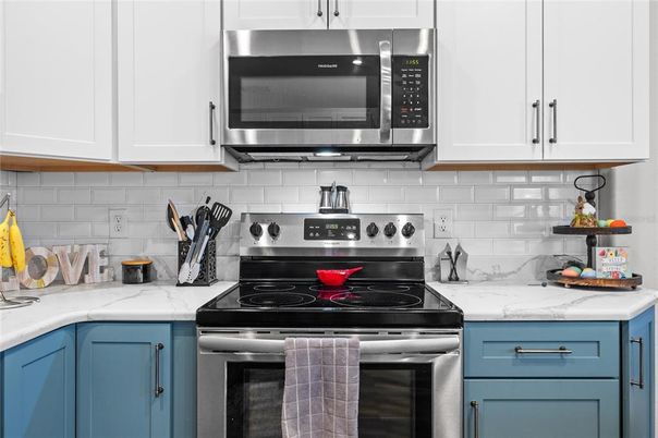 Interior, Kitchen, Stainless Steel Appliances