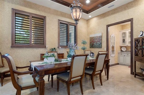 Dining room, Interior, Pendant Lights, Recessed Lighting