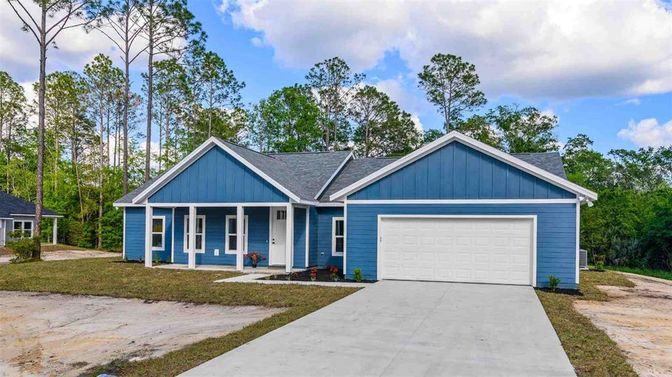 Attached, Exterior, Facade, Ranch