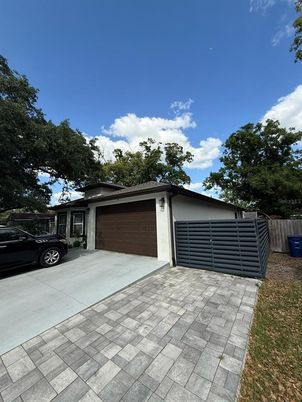 Detached Garage, Exterior