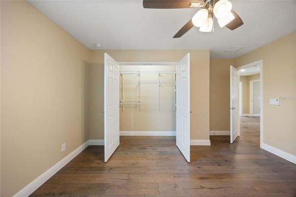 Empty room, Interior, Walk-in Closets, Wood Texture Flooring