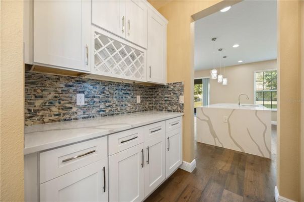 Interior, Kitchen, Pendant Lights, Recessed Lighting, Wood Texture Flooring