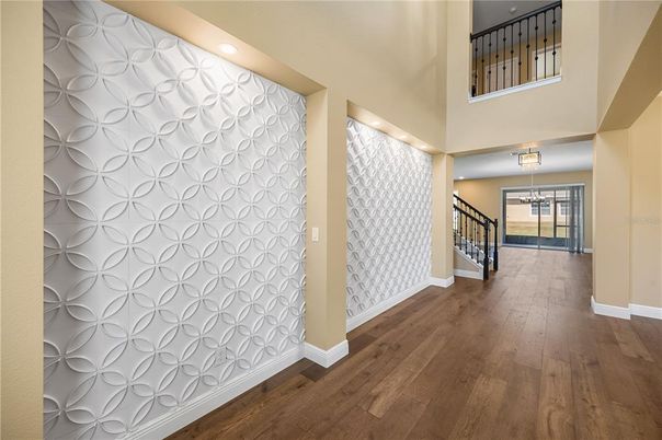 Interior, Recessed Lighting, Wood Texture Flooring