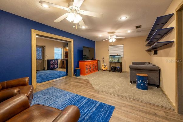 Interior, Recessed Lighting, Wood Texture Flooring