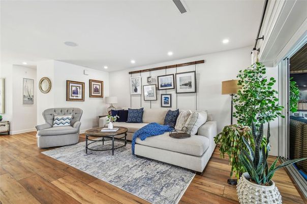 Interior, Living room, Recessed Lighting, Wood Texture Flooring