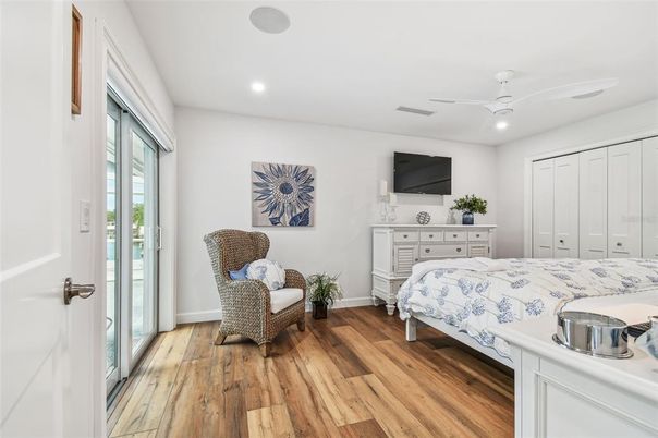 Bedroom, Interior, Recessed Lighting, Wood Texture Flooring