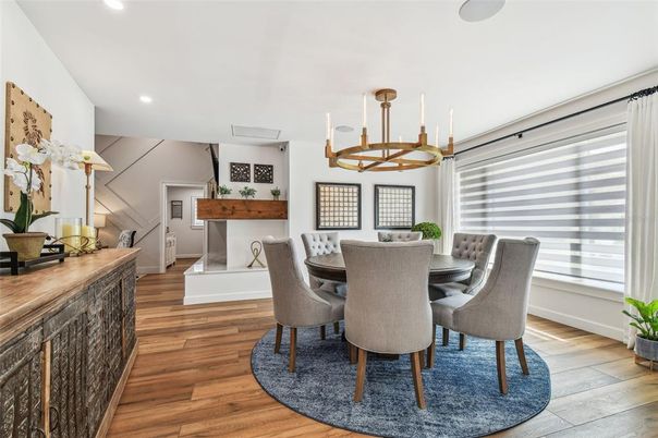 Chandelier, Dining room, Interior, Recessed Lighting, Wood Texture Flooring
