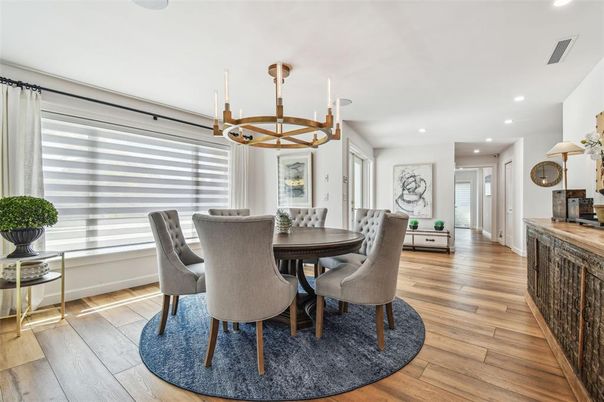 Chandelier, Dining room, Interior, Recessed Lighting, Wood Texture Flooring